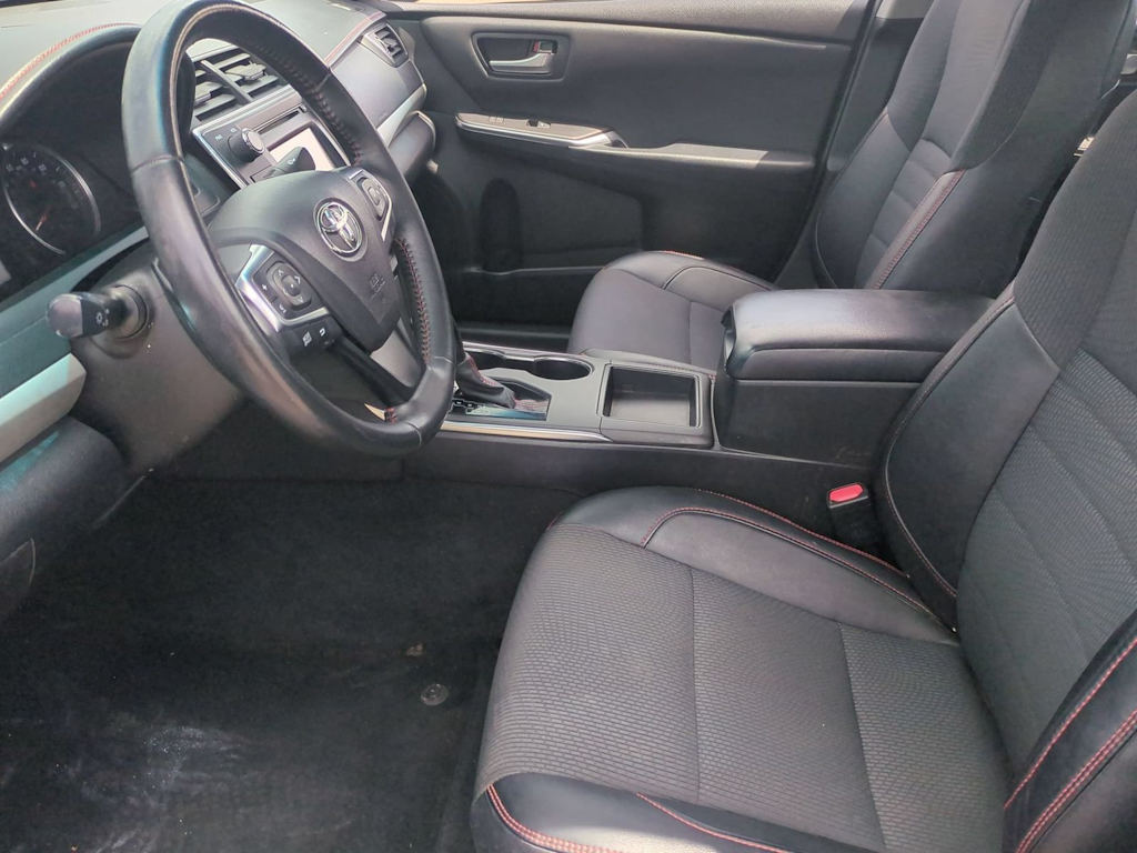 Thumbnail: 2016 Toyota Camry - 10