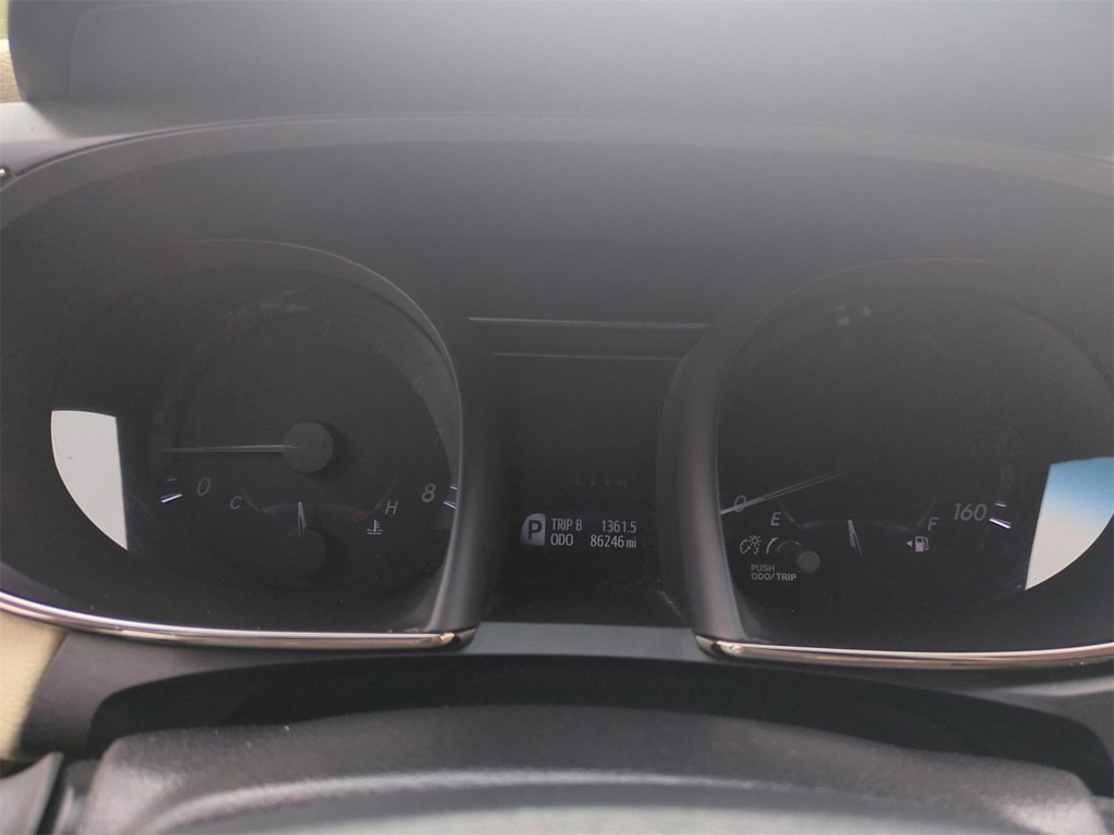 Thumbnail: 2017 Toyota Avalon - 16