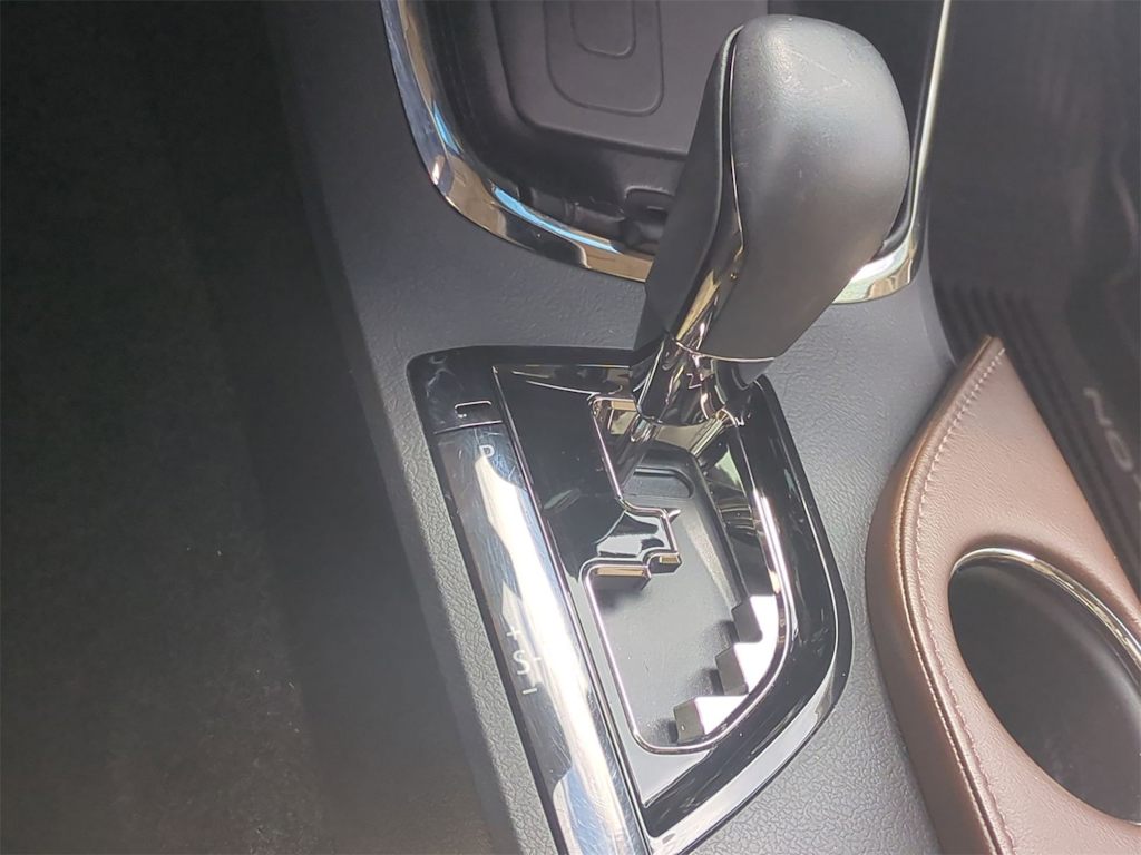 Thumbnail: 2017 Toyota Avalon - 15