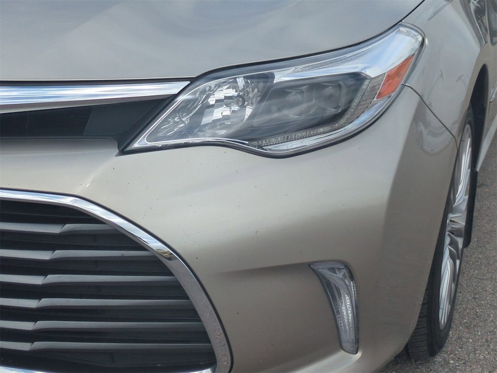 Thumbnail: 2017 Toyota Avalon - 24