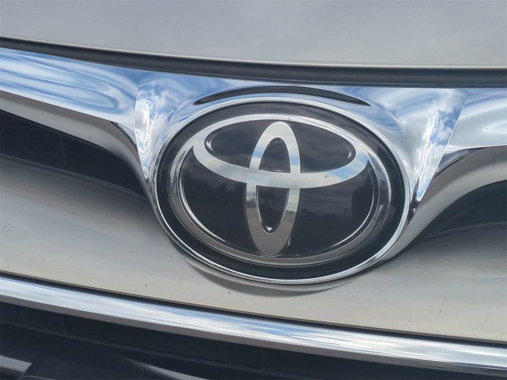Thumbnail: 2017 Toyota Avalon - 7