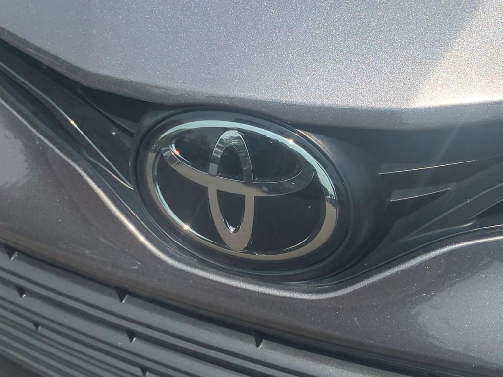 Thumbnail: 2024 Toyota Camry - 24