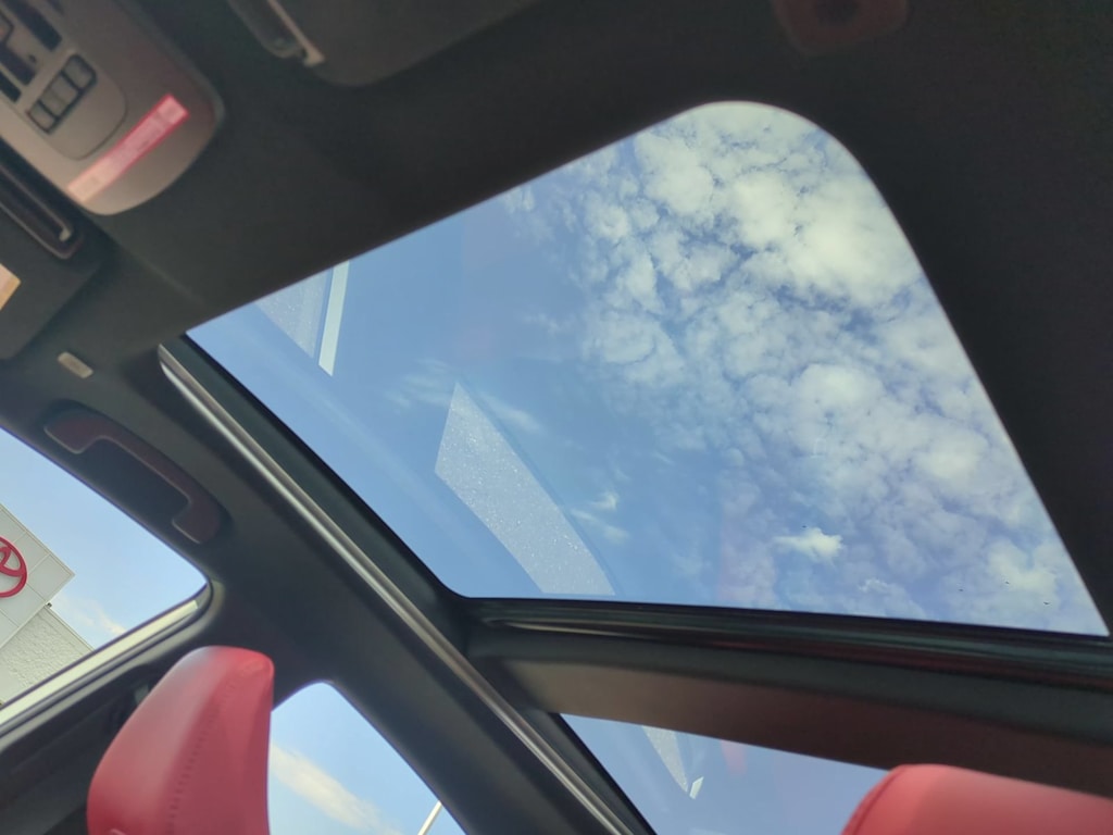 Thumbnail: 2025 Toyota Camry - 25