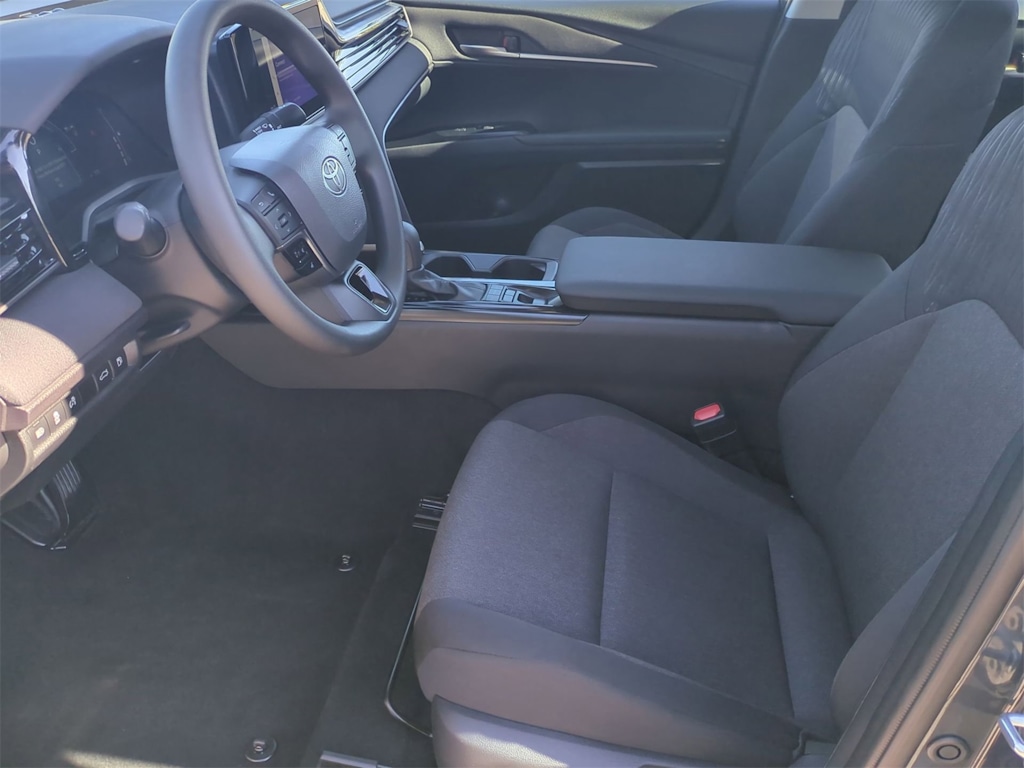 Thumbnail: 2025 Toyota Camry - 11