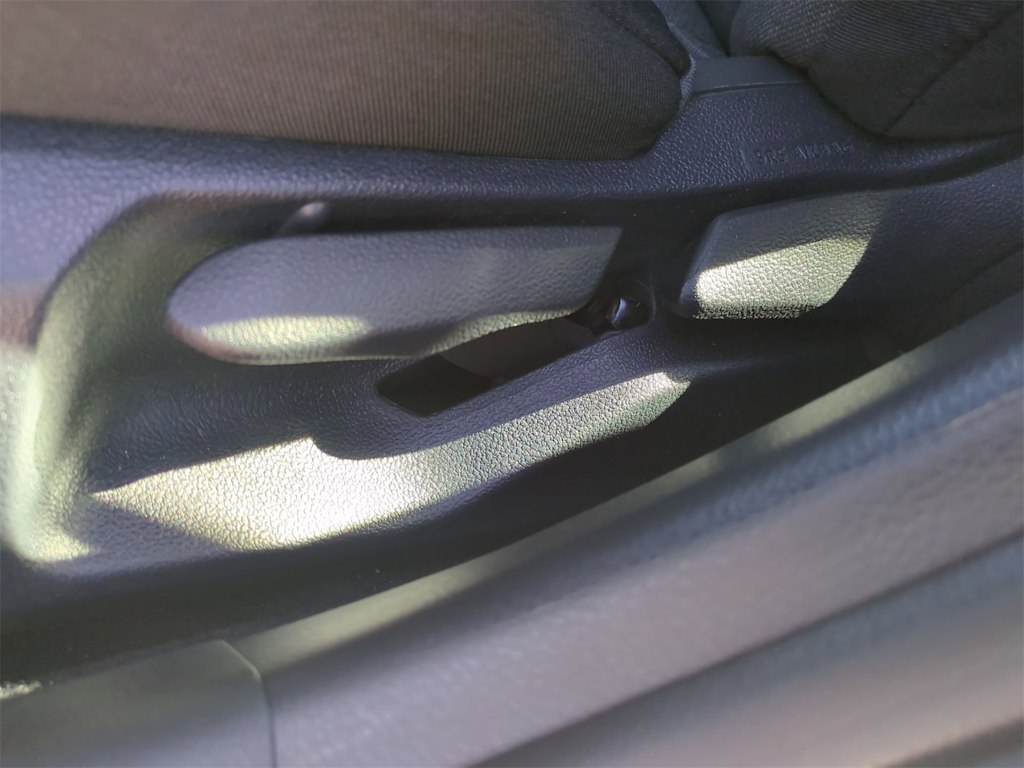 Thumbnail: 2025 Toyota Camry - 26