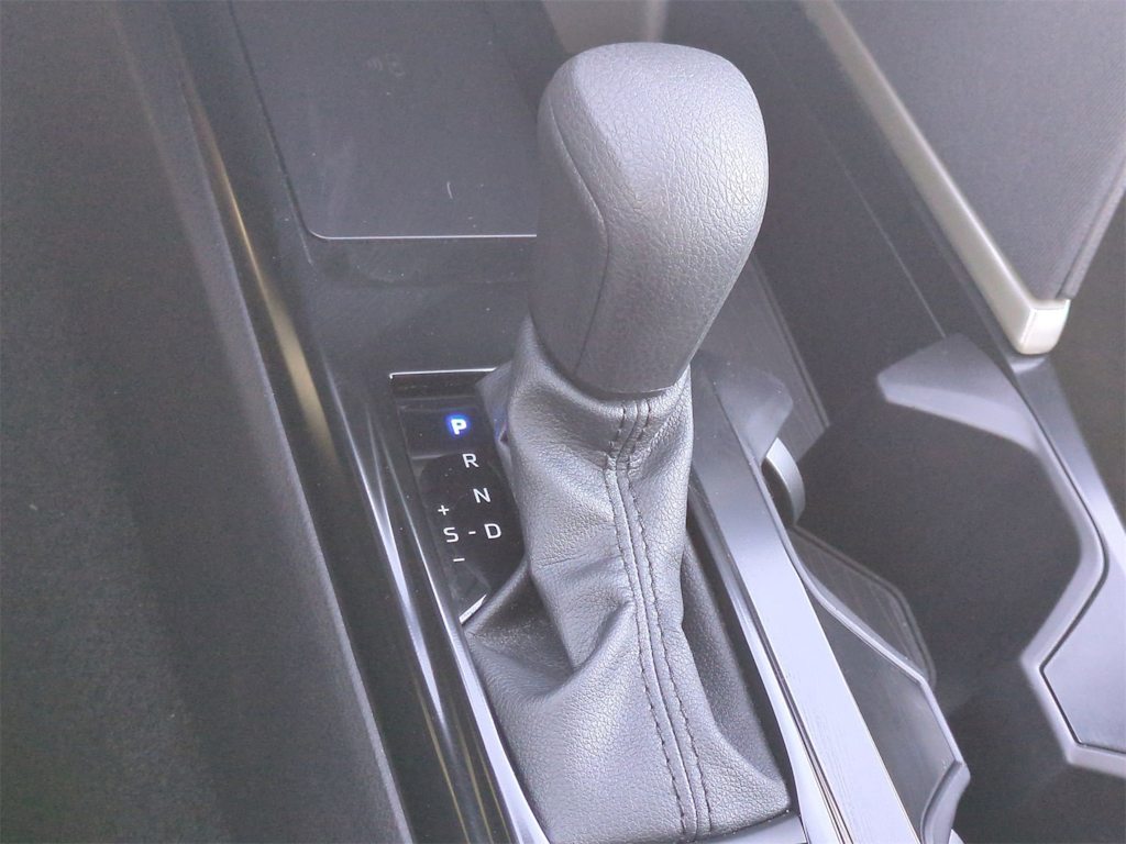 Thumbnail: 2025 Toyota Camry - 34