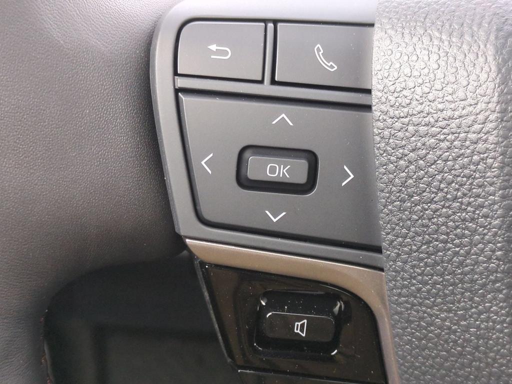Thumbnail: 2026 Toyota Camry - 31