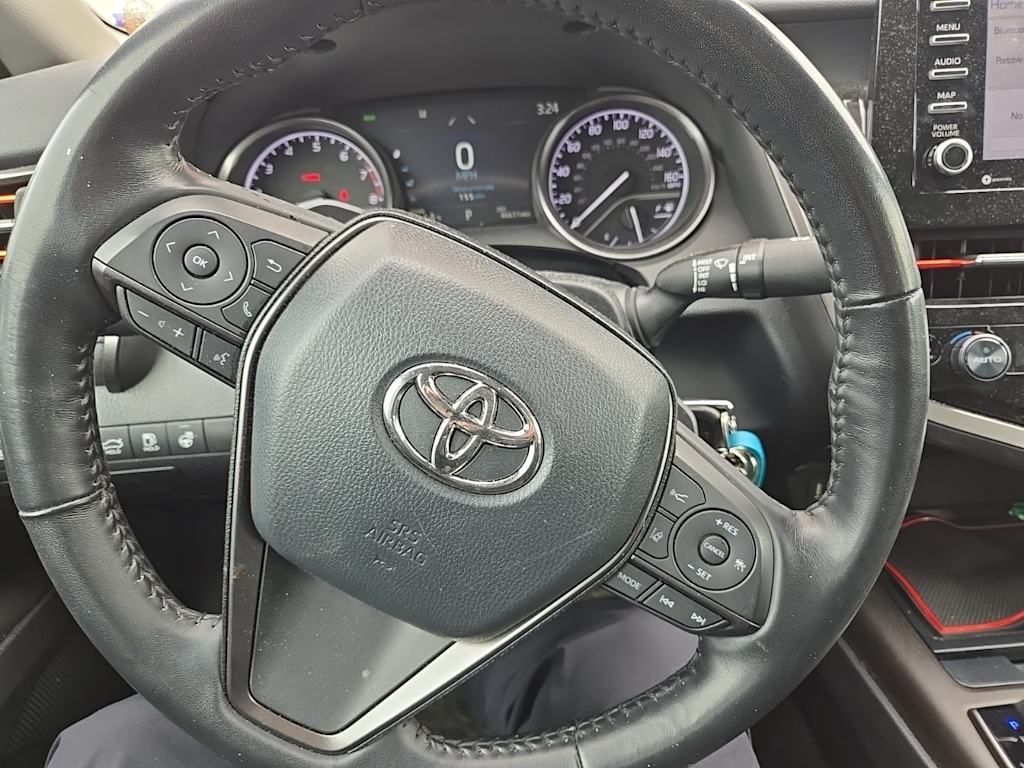 Thumbnail: 2022 Toyota Camry - 14