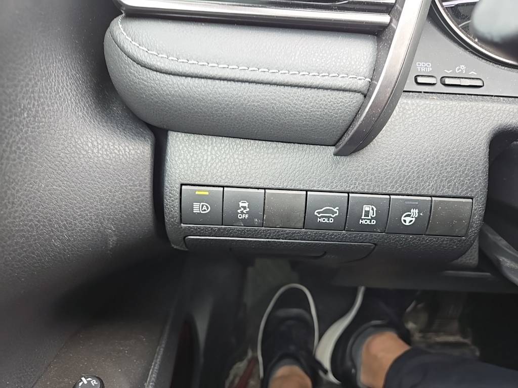 Thumbnail: 2022 Toyota Camry - 13