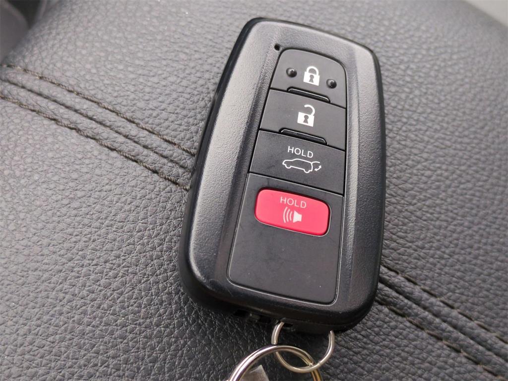 Thumbnail: 2023 Toyota RAV4 - 18