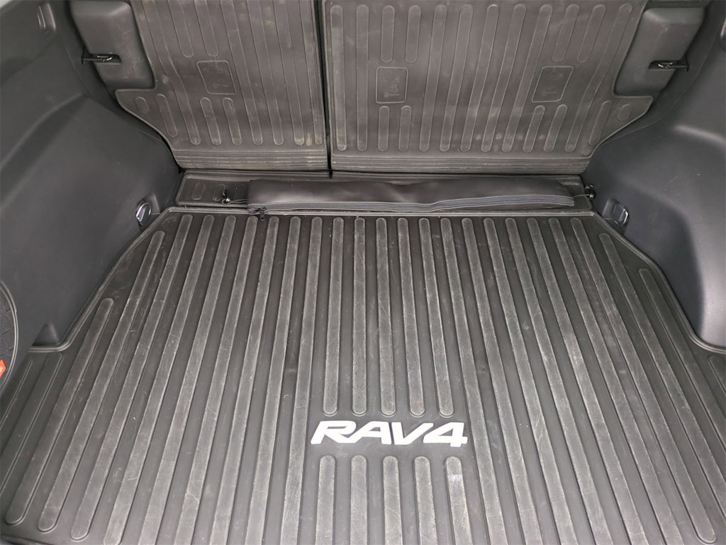 Thumbnail: 2023 Toyota RAV4 - 17