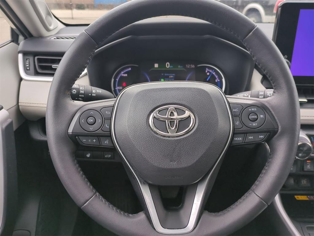 Thumbnail: 2023 Toyota RAV4 - 13