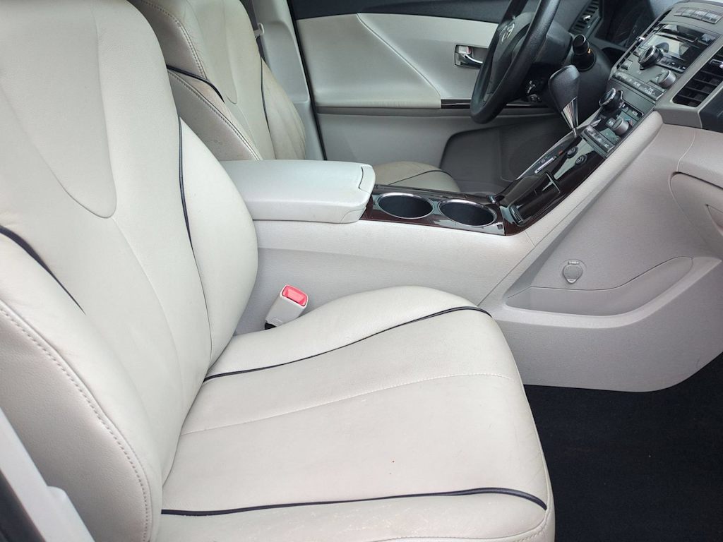 Thumbnail: 2009 Toyota Venza - 29