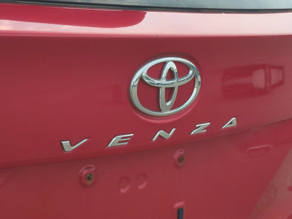 Thumbnail: 2009 Toyota Venza - 26