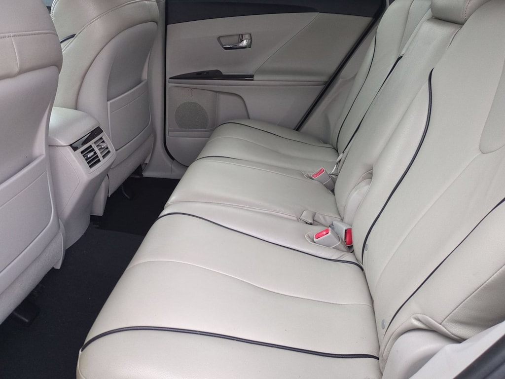 Thumbnail: 2009 Toyota Venza - 12