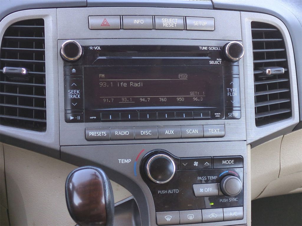 2010 Toyota Venza Base 14