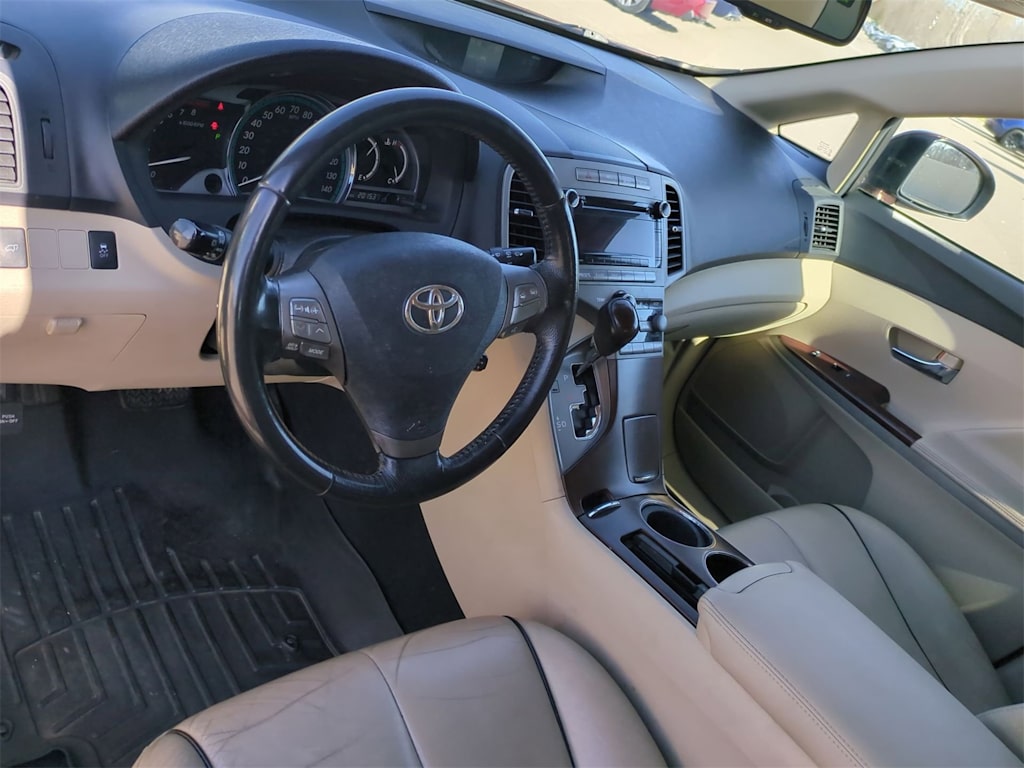 2010 Toyota Venza Base 2
