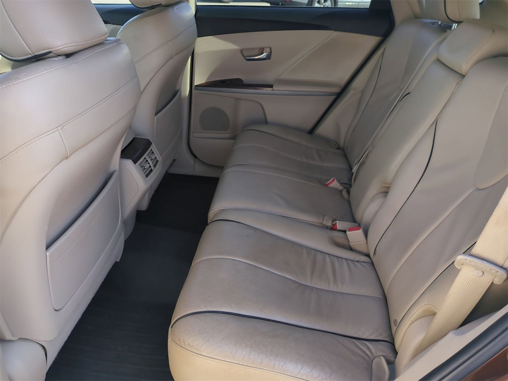 2010 Toyota Venza Base 12
