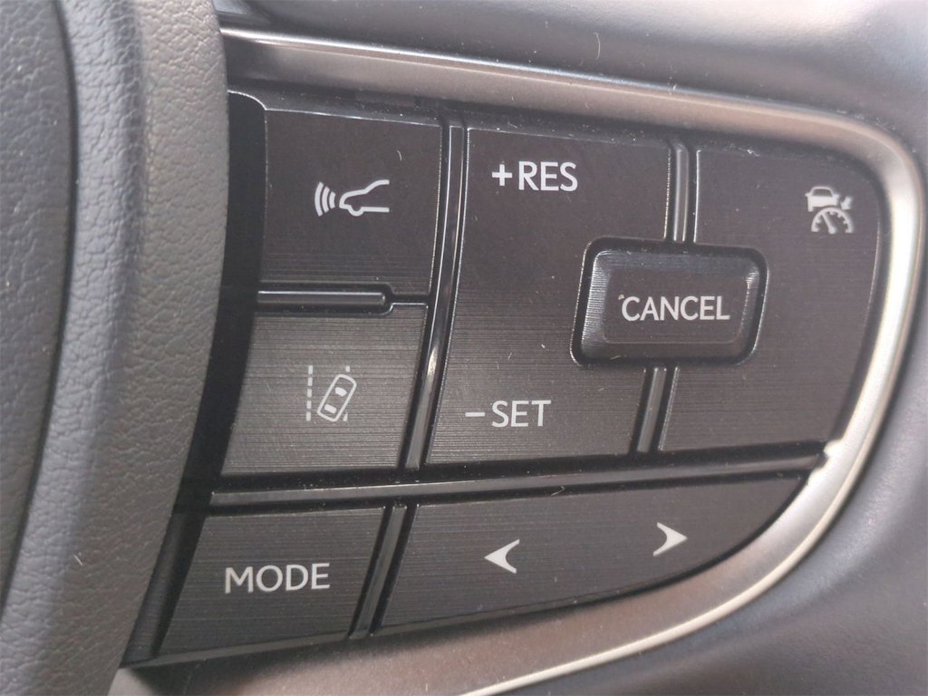 Thumbnail: 2023 Lexus ES - 32