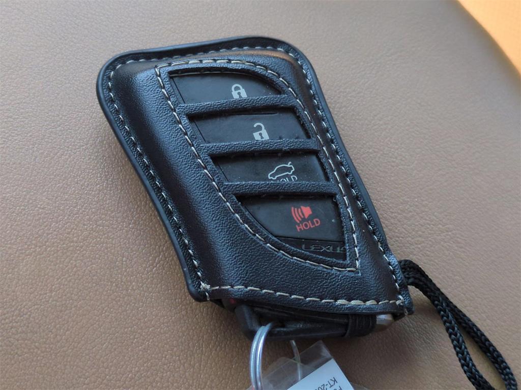 Thumbnail: 2019 Lexus ES - 35