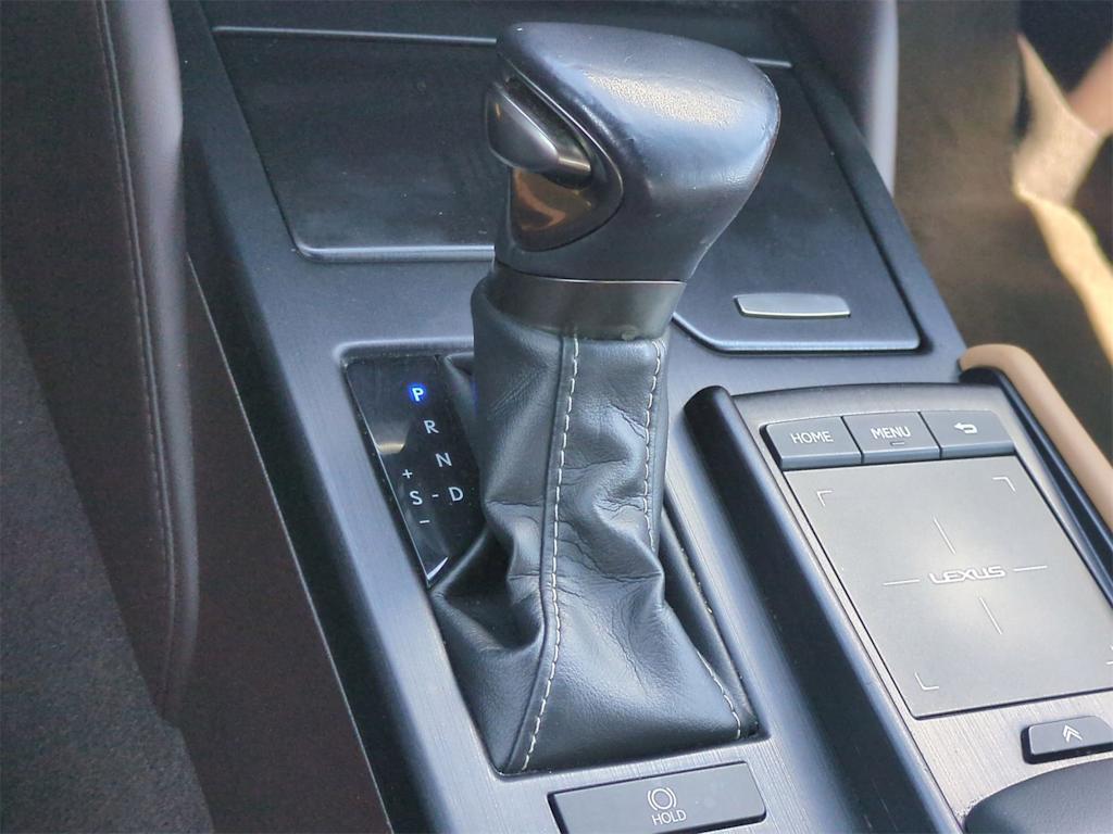 Thumbnail: 2019 Lexus ES - 15