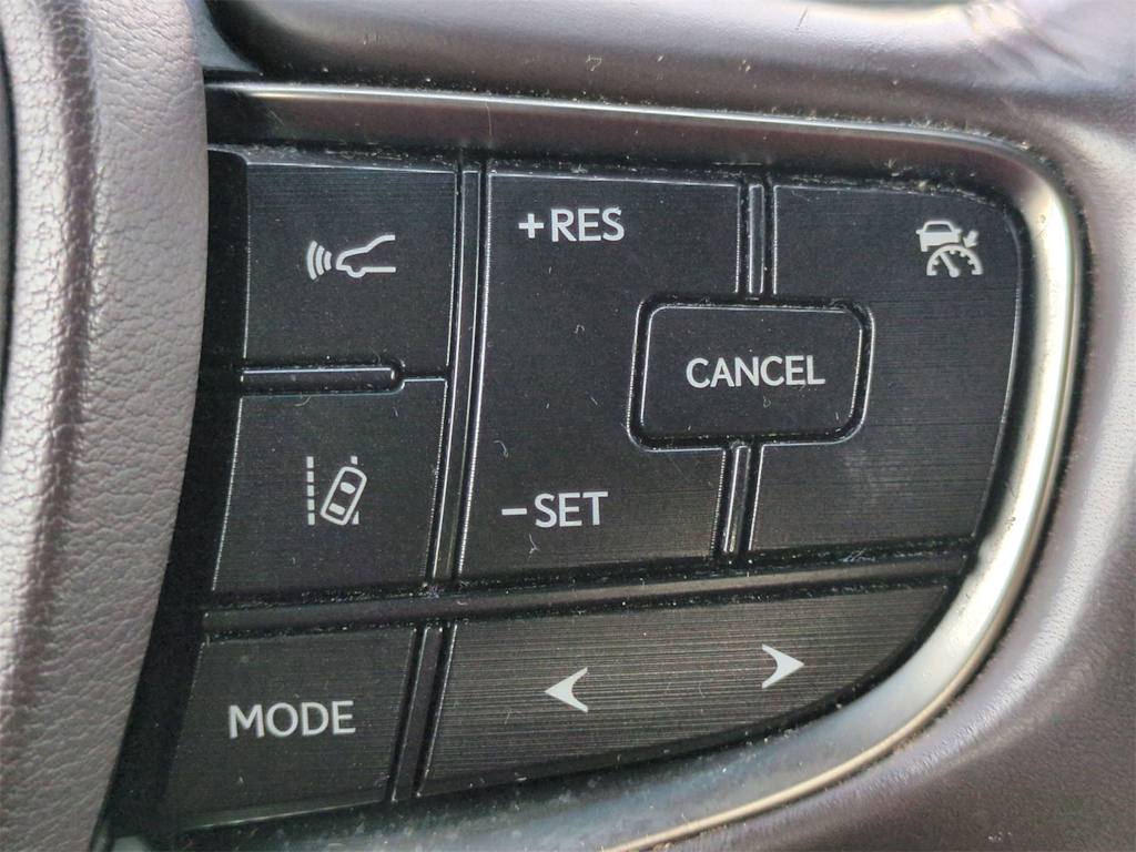 Thumbnail: 2019 Lexus ES - 14