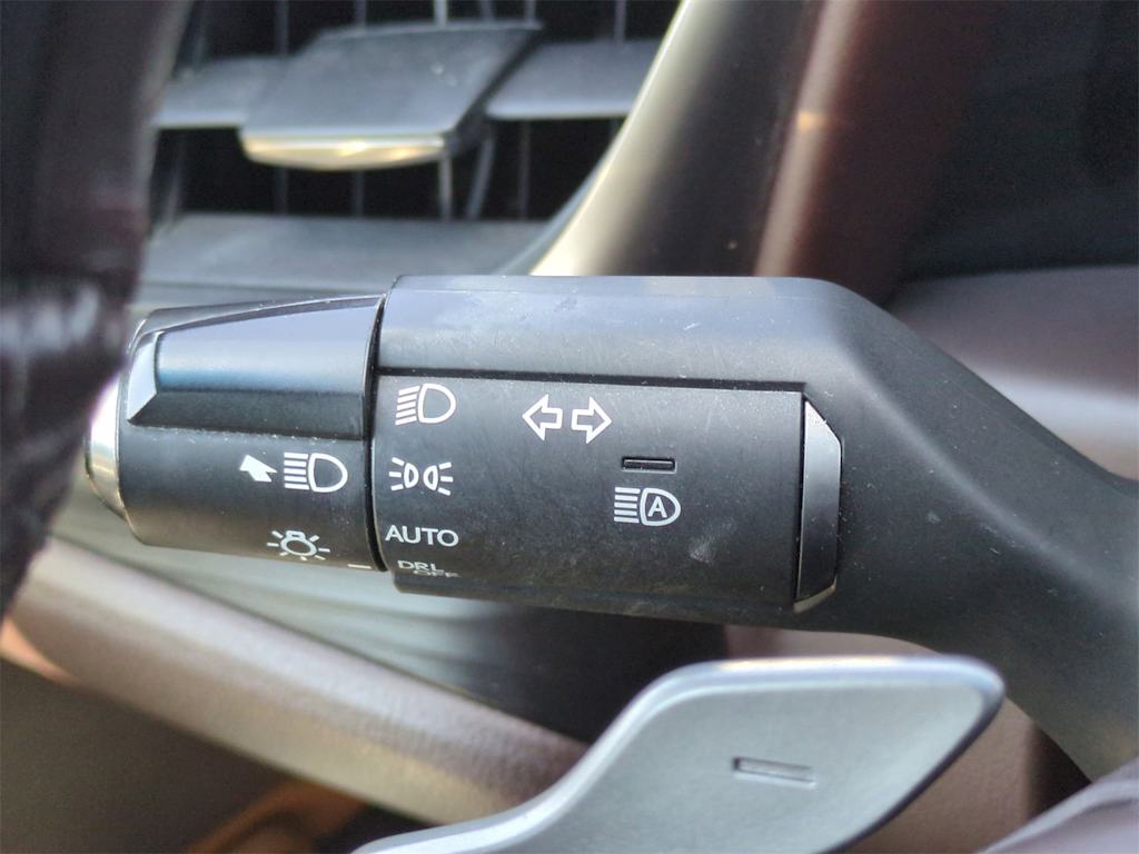 Thumbnail: 2019 Lexus ES - 31