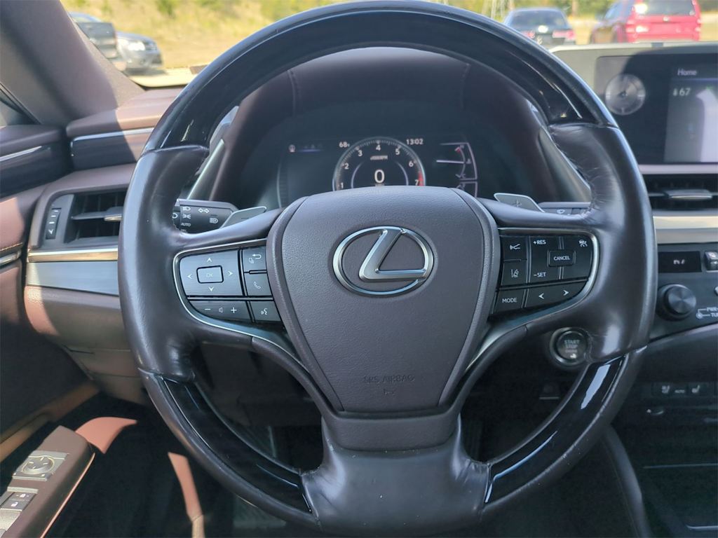Thumbnail: 2019 Lexus ES - 13