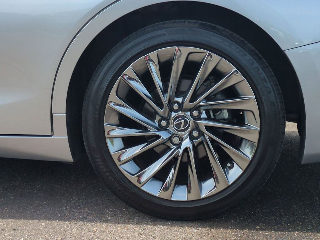 Thumbnail: 2025 Lexus ES - 24