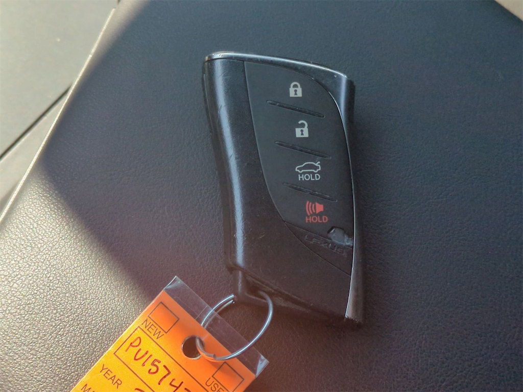 Thumbnail: 2023 Lexus ES - 18