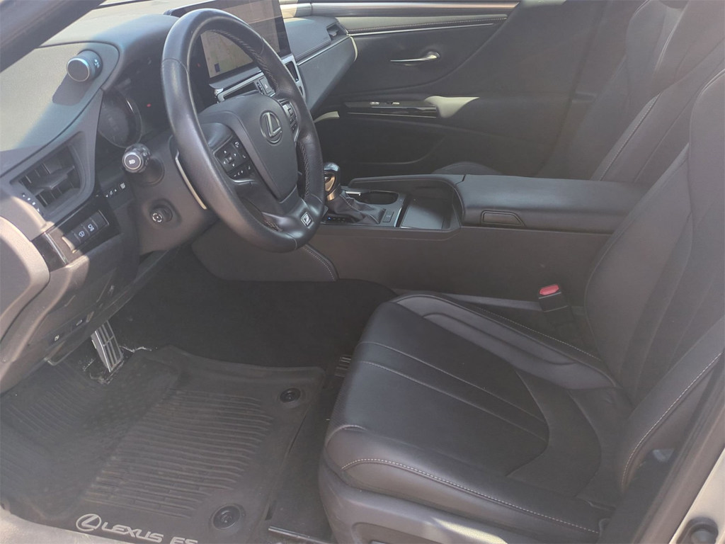 Thumbnail: 2023 Lexus ES - 10