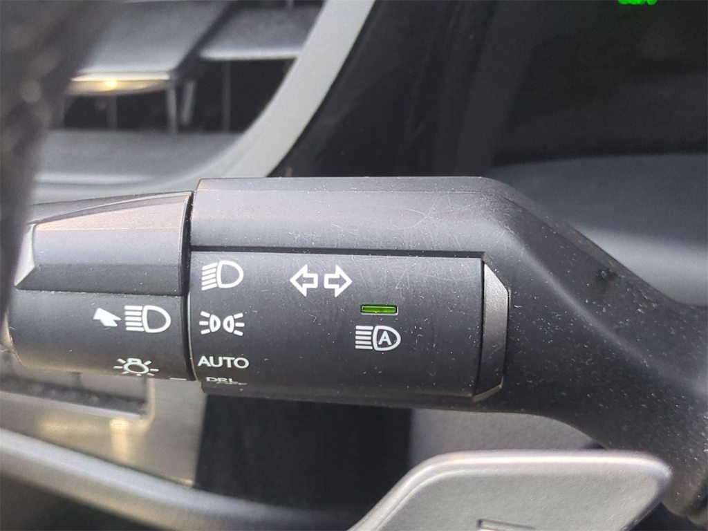 Thumbnail: 2023 Lexus ES - 34