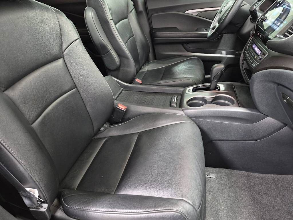 Thumbnail: 2020 Honda Pilot - 11