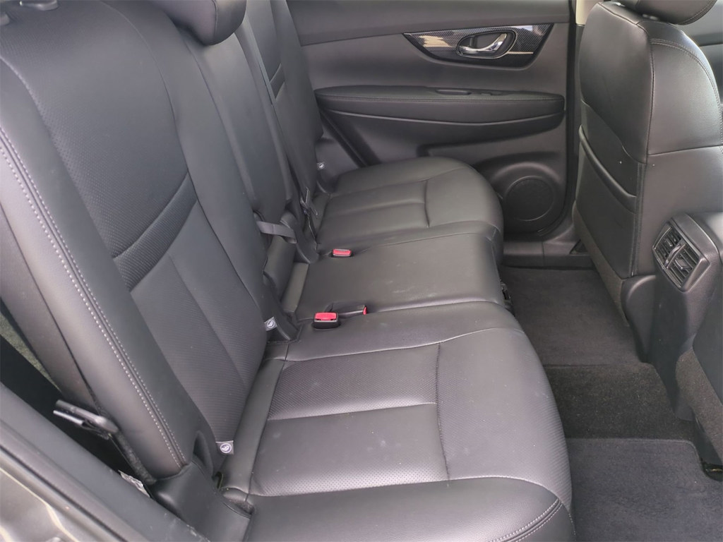 Thumbnail: 2019 Nissan Rogue - 28