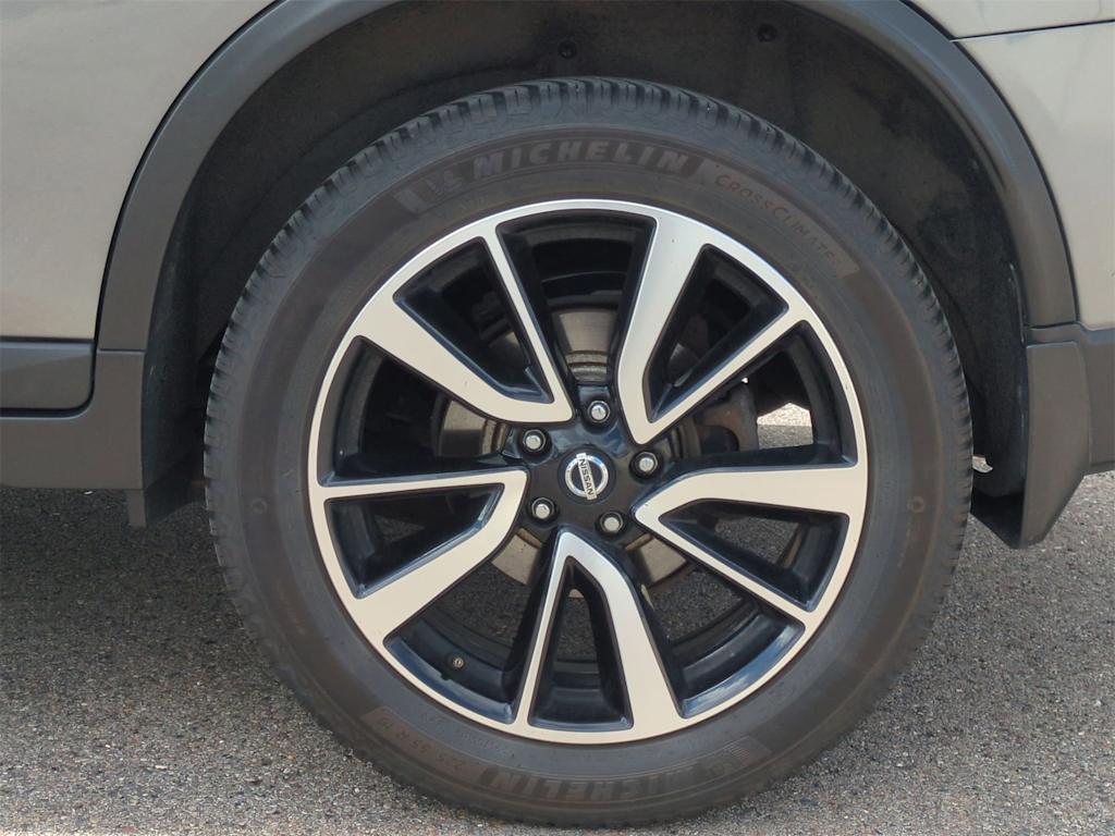 Thumbnail: 2019 Nissan Rogue - 8