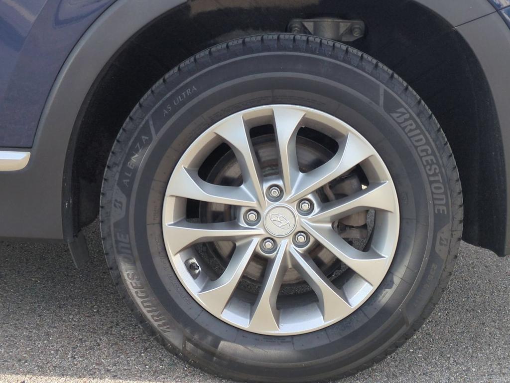 Thumbnail: 2019 Hyundai Santa Fe - 8