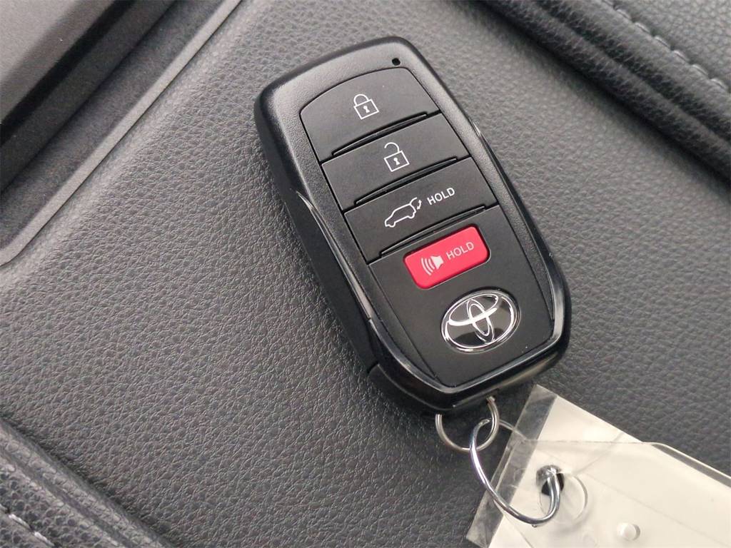 Thumbnail: 2026 Toyota Grand Highlander - 18