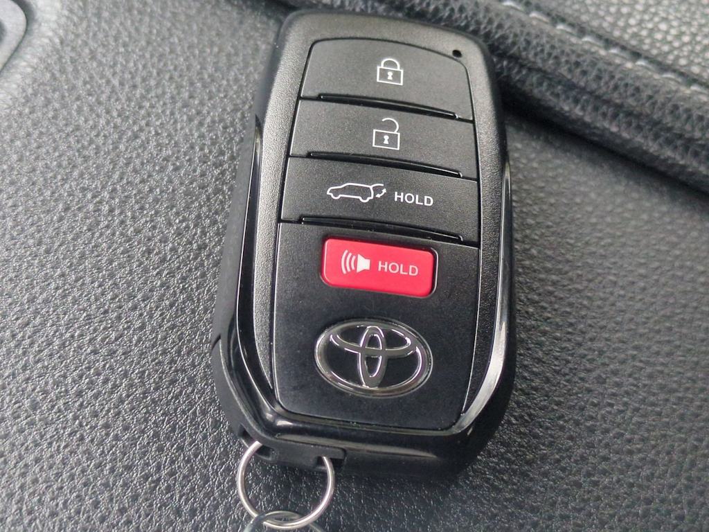 Thumbnail: 2025 Toyota Grand Highlander - 17
