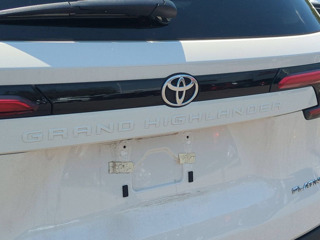 Thumbnail: 2024 Toyota Grand Highlander - 23