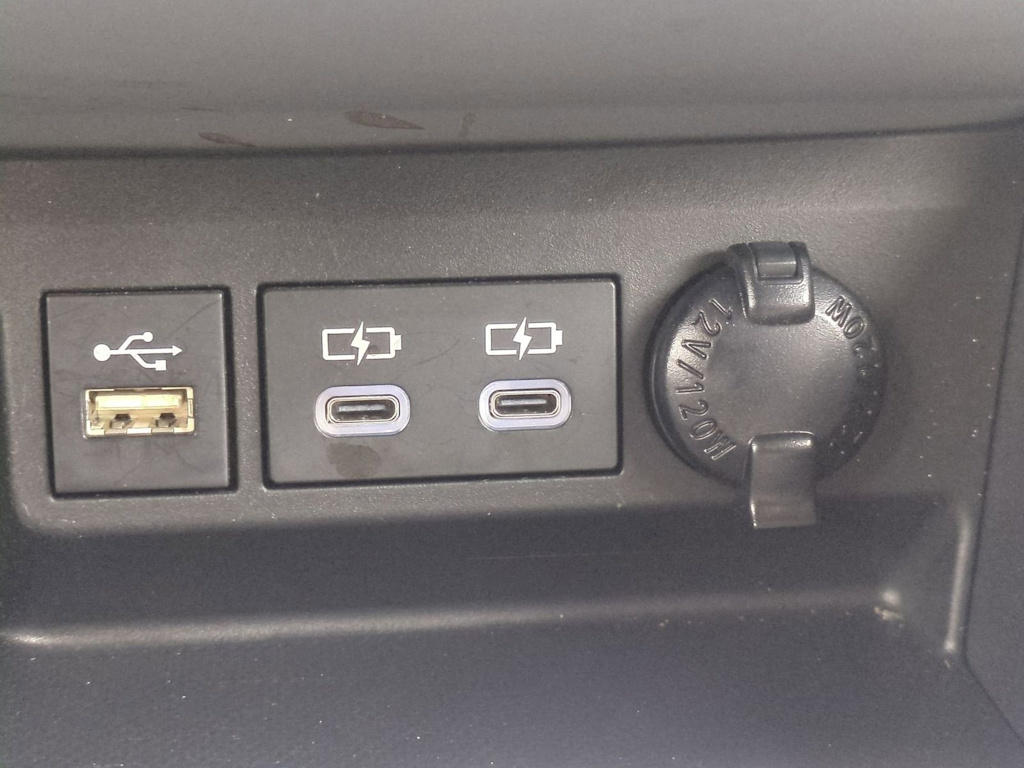 Thumbnail: 2023 Toyota Highlander - 34