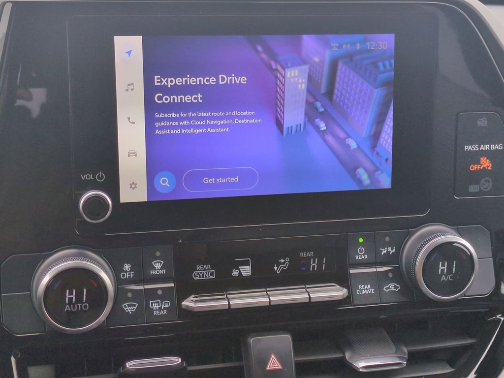 Thumbnail: 2023 Toyota Highlander - 14