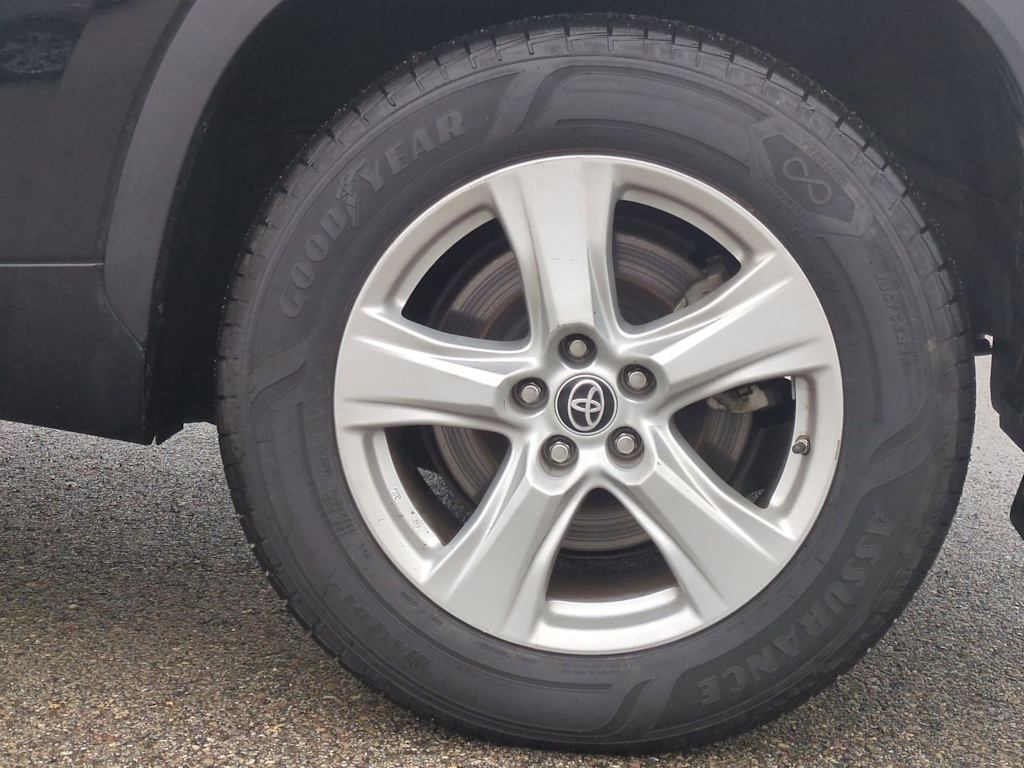 Thumbnail: 2023 Toyota Highlander - 8