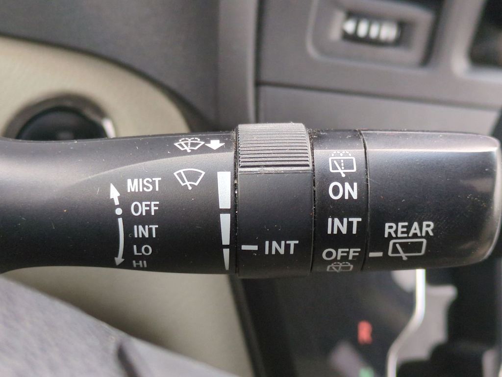 Thumbnail: 2015 Toyota Sienna - 34