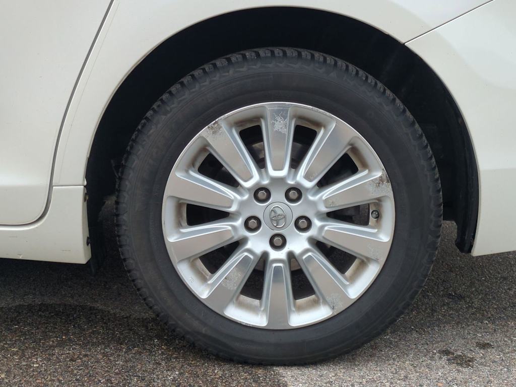 Thumbnail: 2015 Toyota Sienna - 8