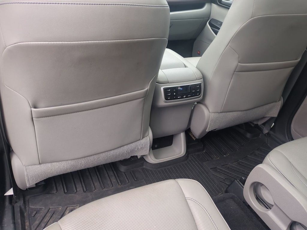 Thumbnail: 2015 Toyota Highlander - 27
