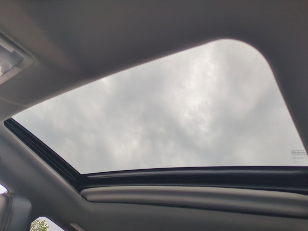 Thumbnail: 2019 Toyota Highlander - 28