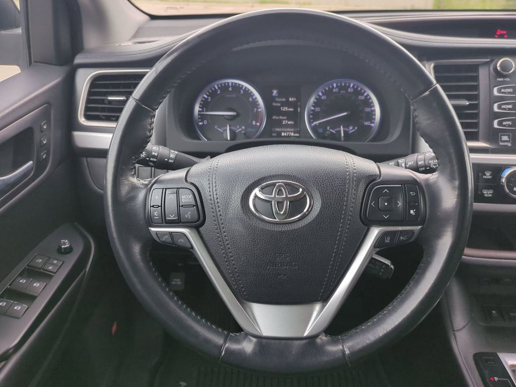Thumbnail: 2019 Toyota Highlander - 13