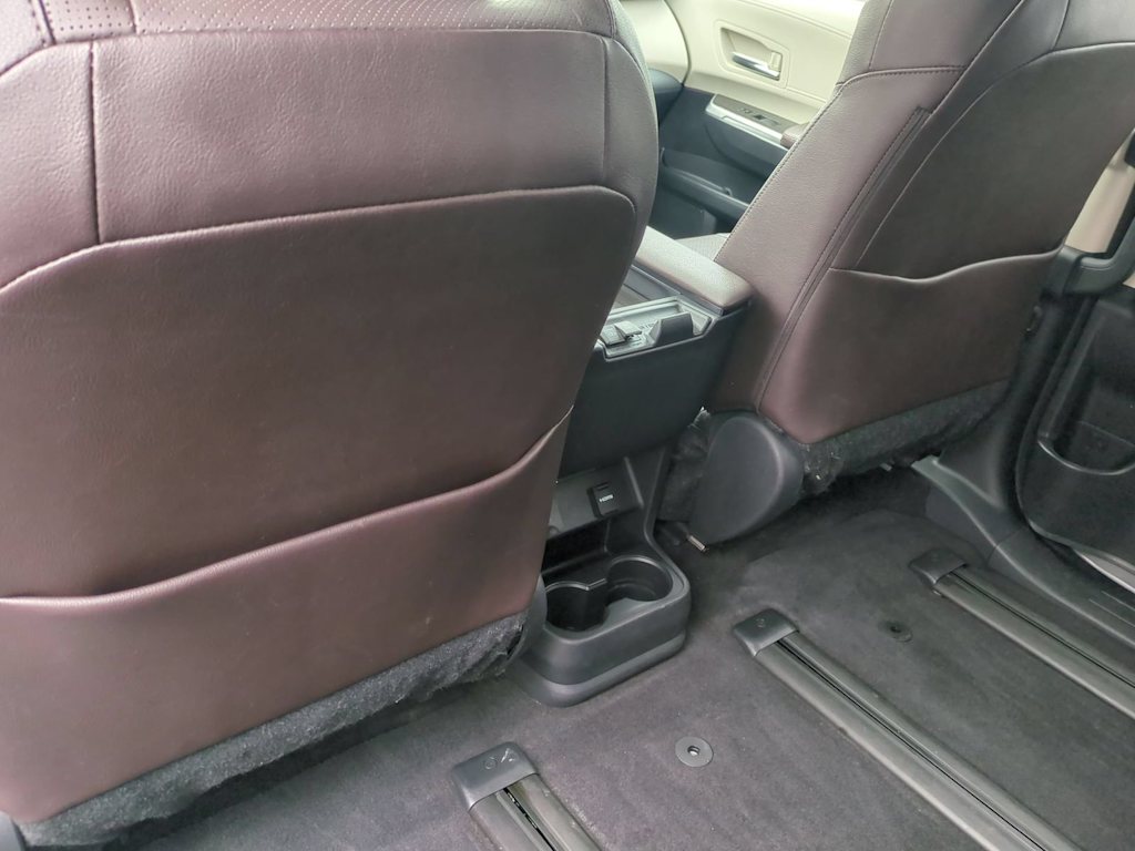 Thumbnail: 2024 Toyota Sienna - 26