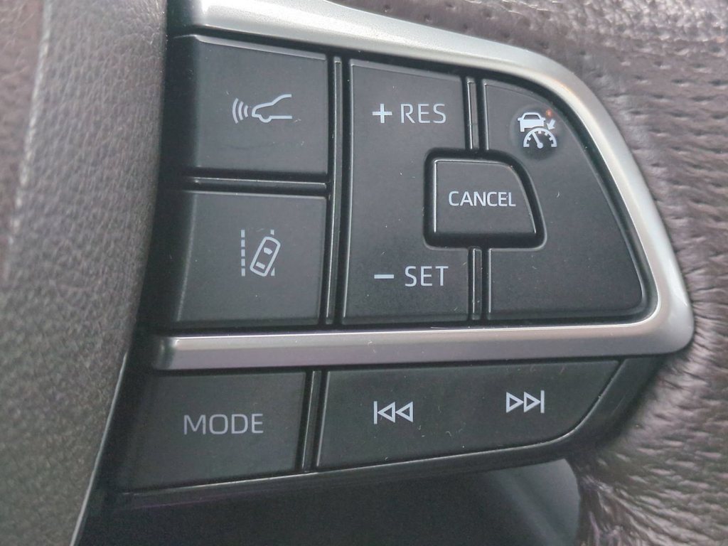 Thumbnail: 2024 Toyota Sienna - 31