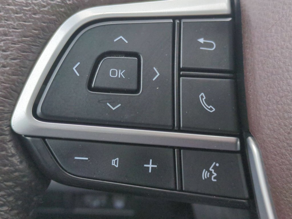 Thumbnail: 2024 Toyota Sienna - 30